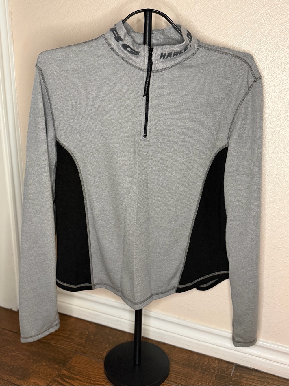 Harley-Davidson Light Gray and Black Zip-Up Pullover